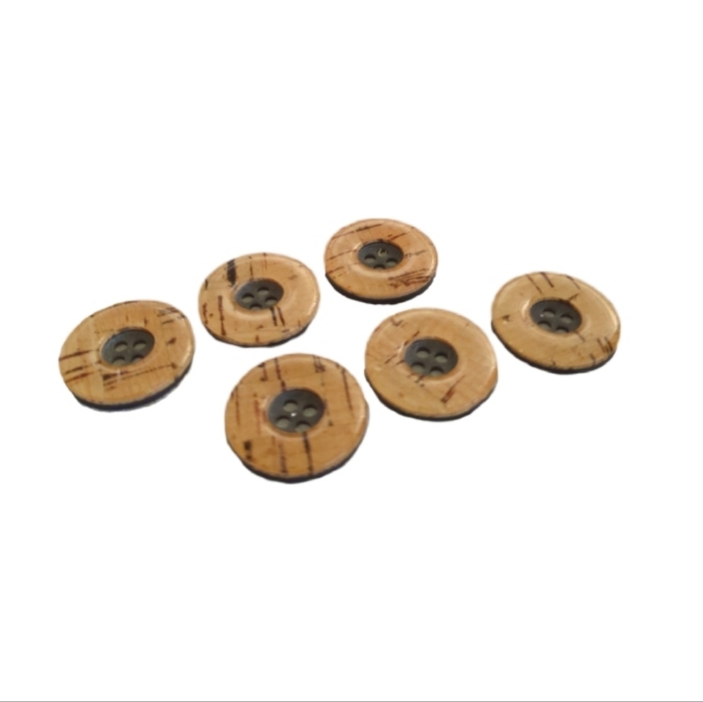 6  Vintage Buttons - Cork & Polymer 34mmn